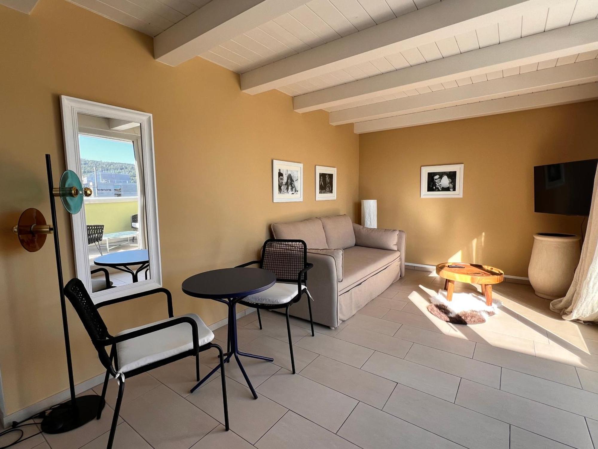 Up&great - Stylish Living Apartment *