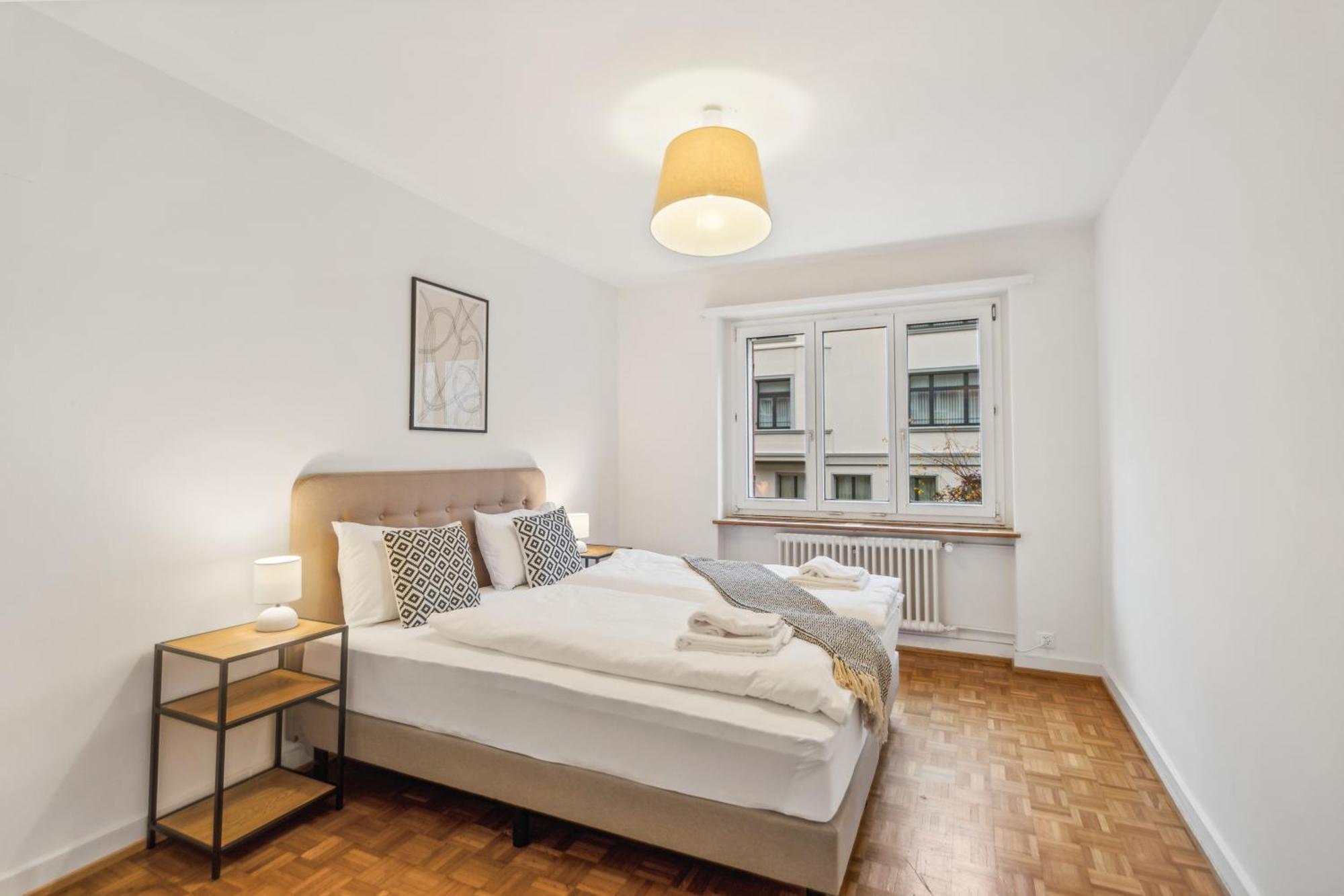 Lovely Flats In Great Location *