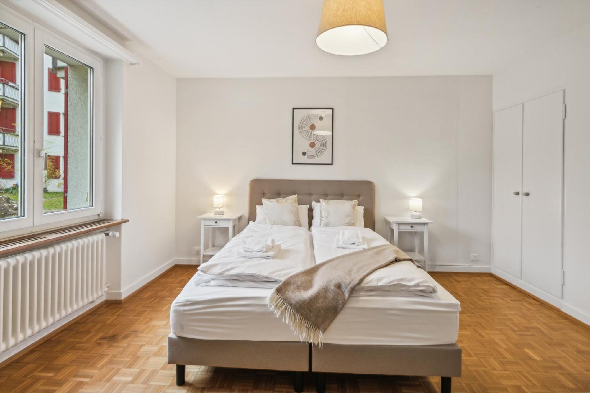 Lovely Flats In Great Location *