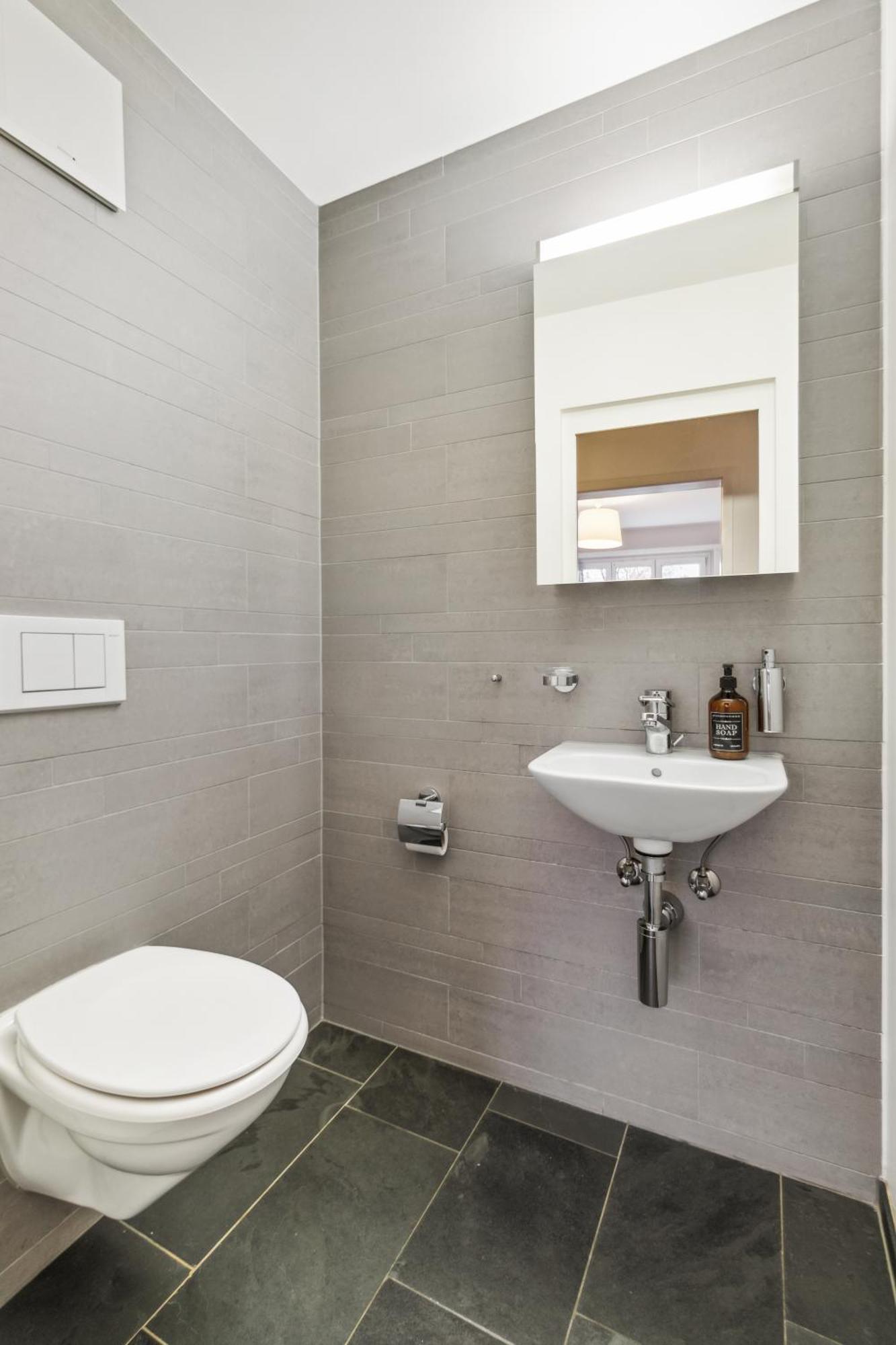 Lovely Flats In Great Location