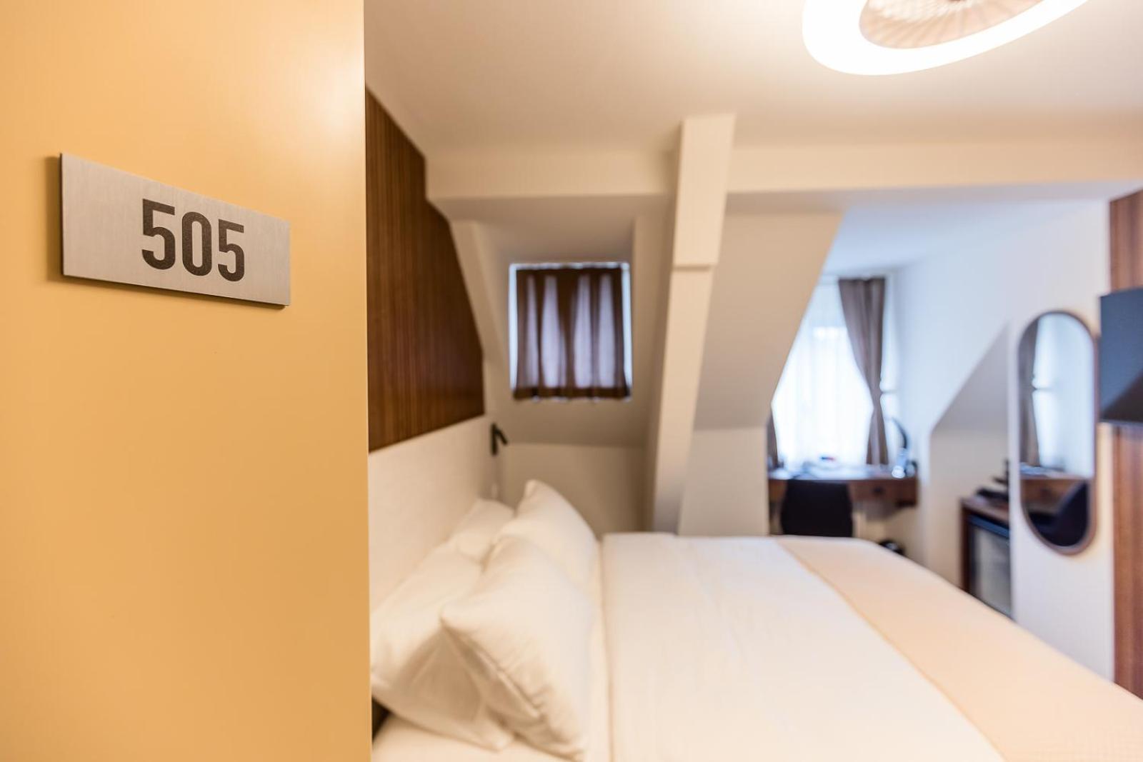 Hotel Deluxe & Kreis 4 Zurich