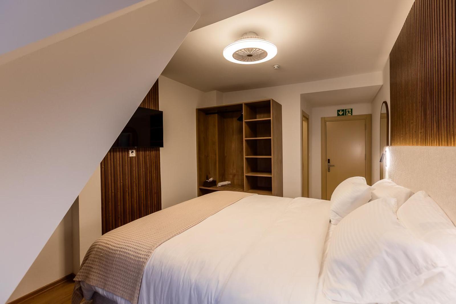 Hotel Deluxe & Kreis 4 Zurich