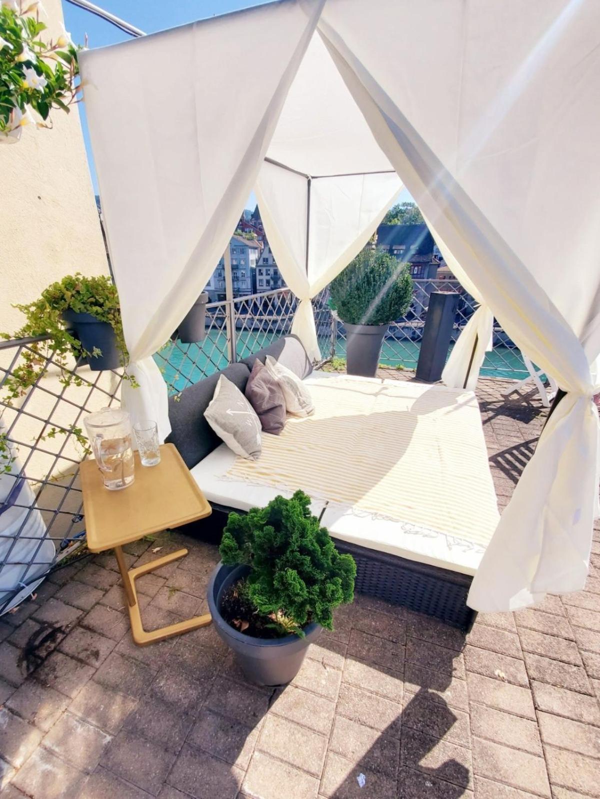 Executive Studio In Pedestrian Area Apartment *