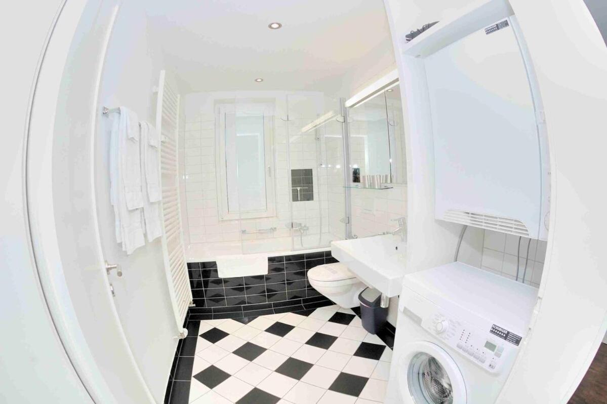 2br Near - Flower 23 *