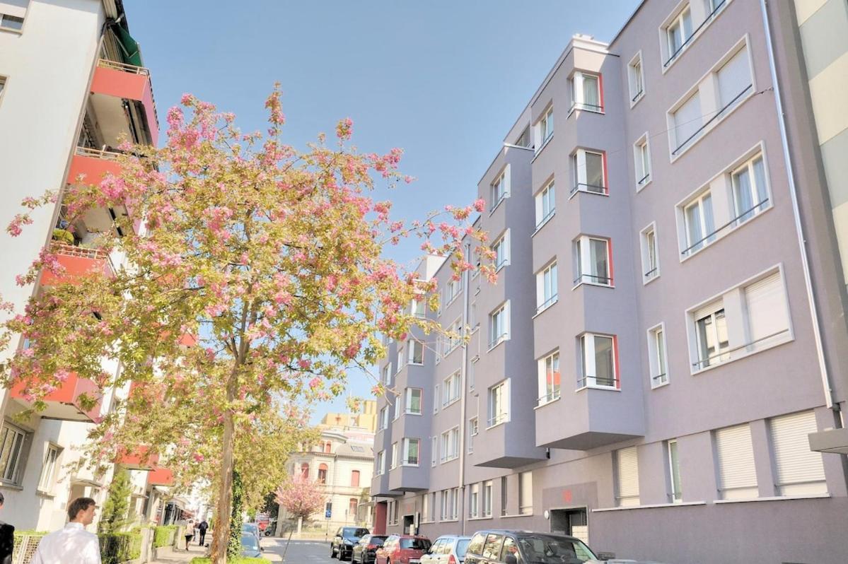 2br Near - Flower 23 Apartment *