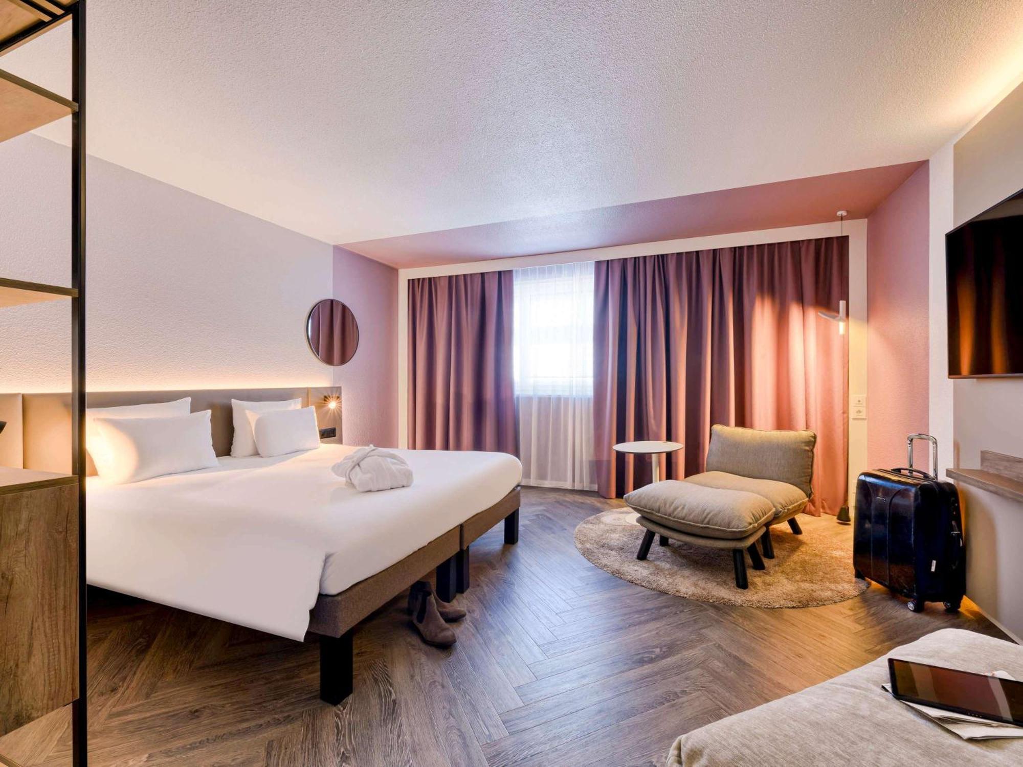 Hotel Novotel West
