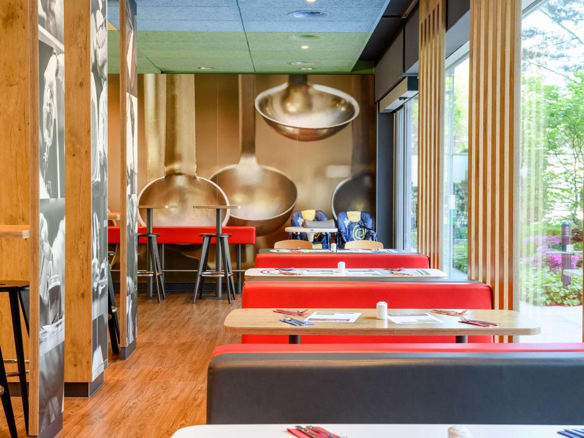 Hotel Ibis West