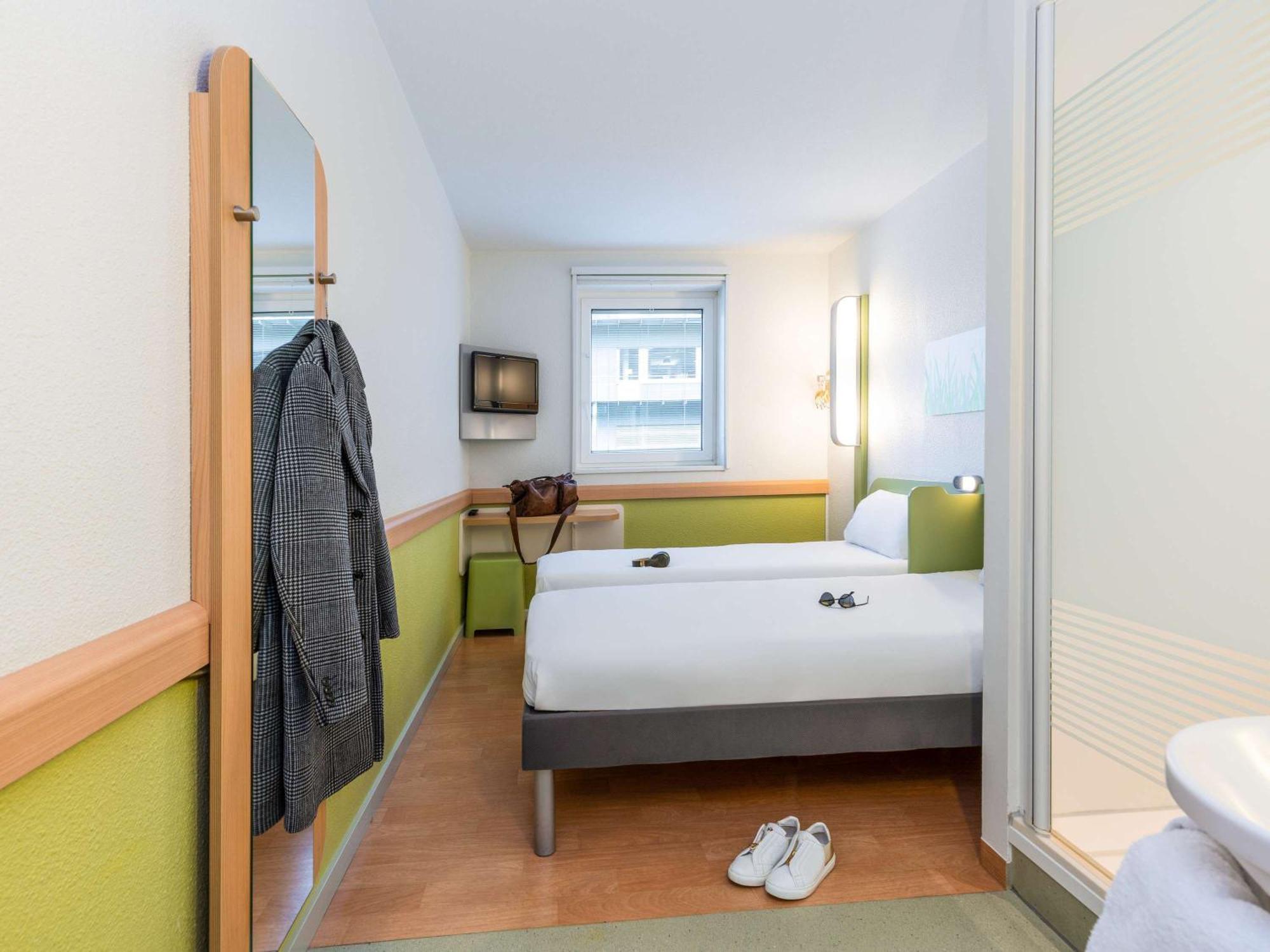 Ibis Budget West