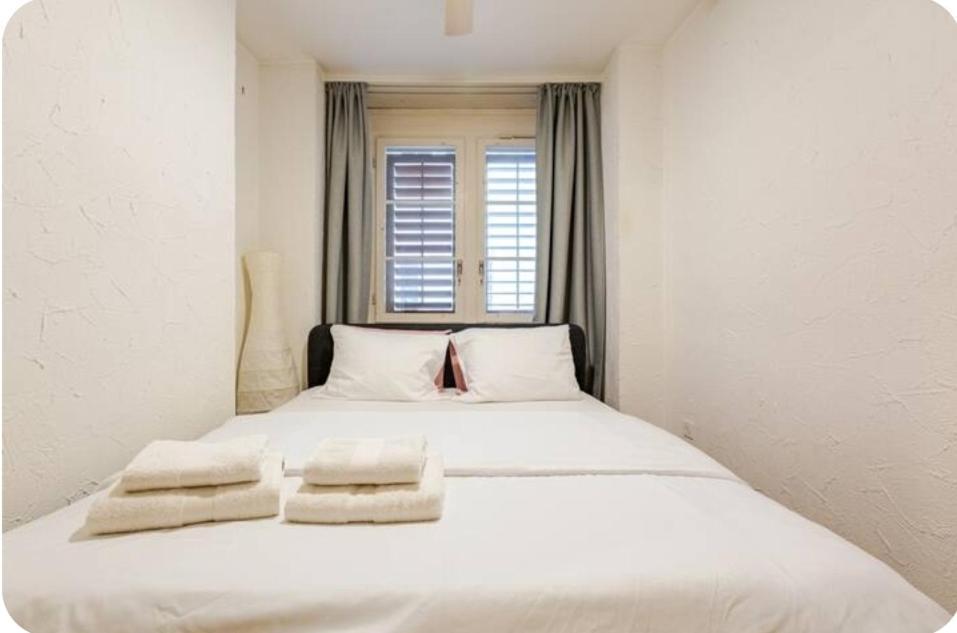 Apartment 5-mins Walk To Main Station - Center