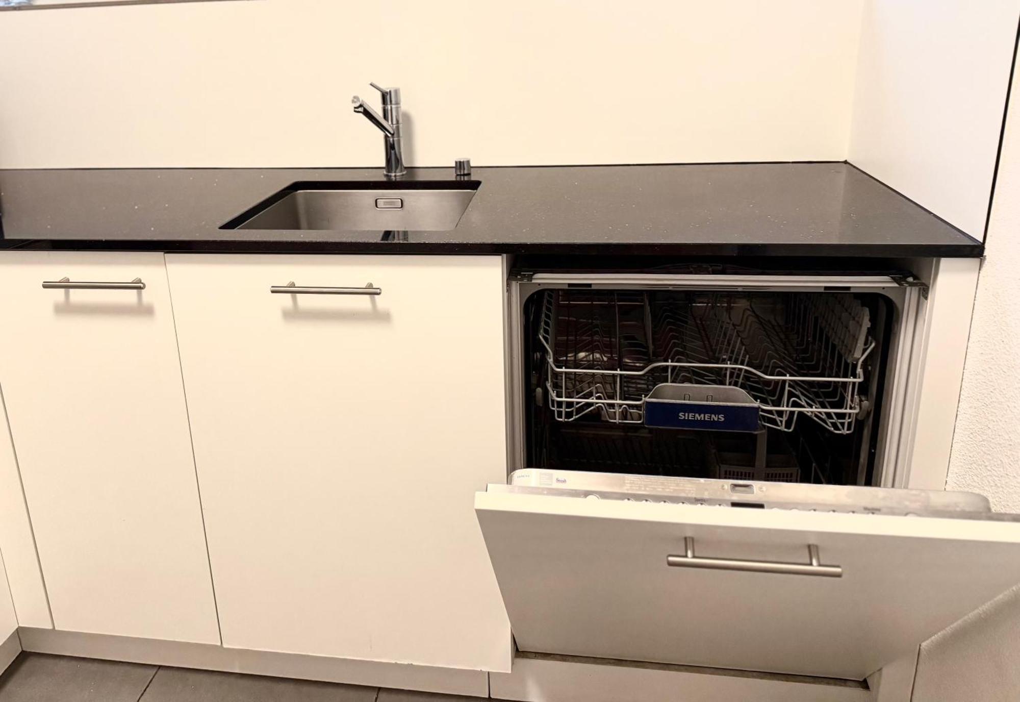 Homestay Modern & - Oerlikon *