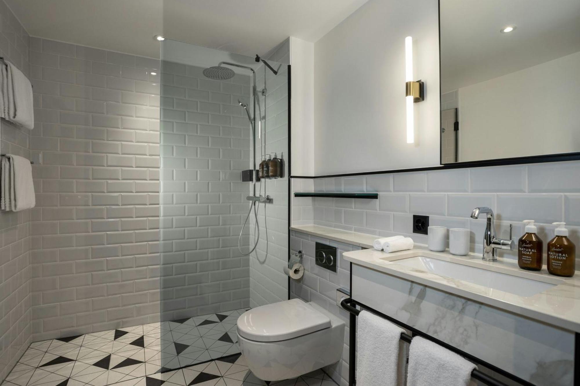 Hotel Neues Schloss Privat Zurich, Autograph Collection Zurich