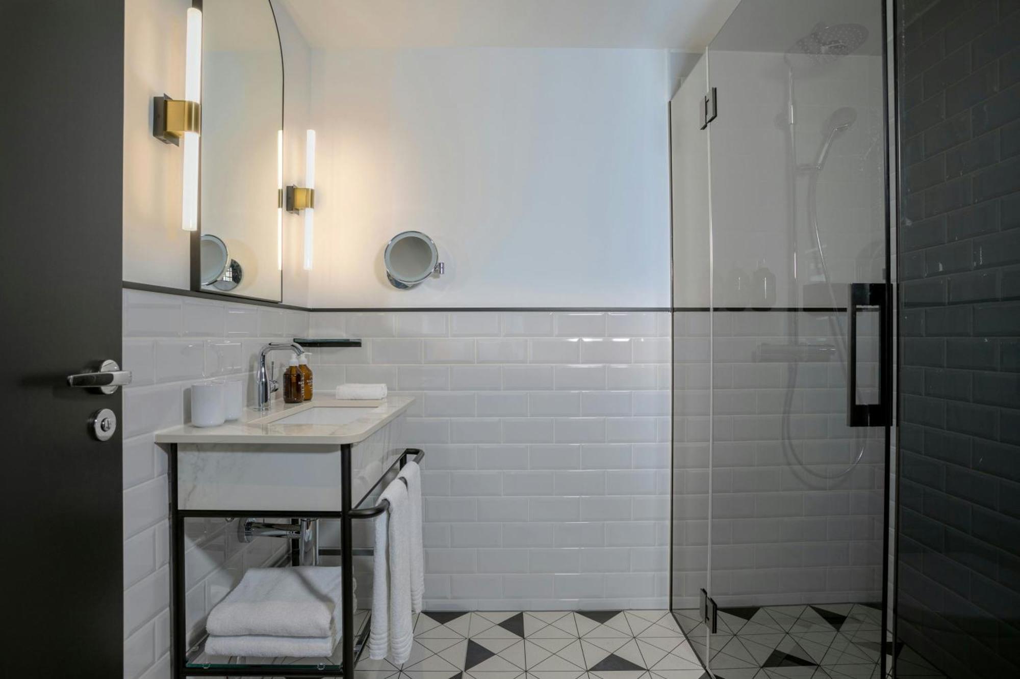 Neues Schloss Privat Zurich, Autograph Collection Hotel 5*