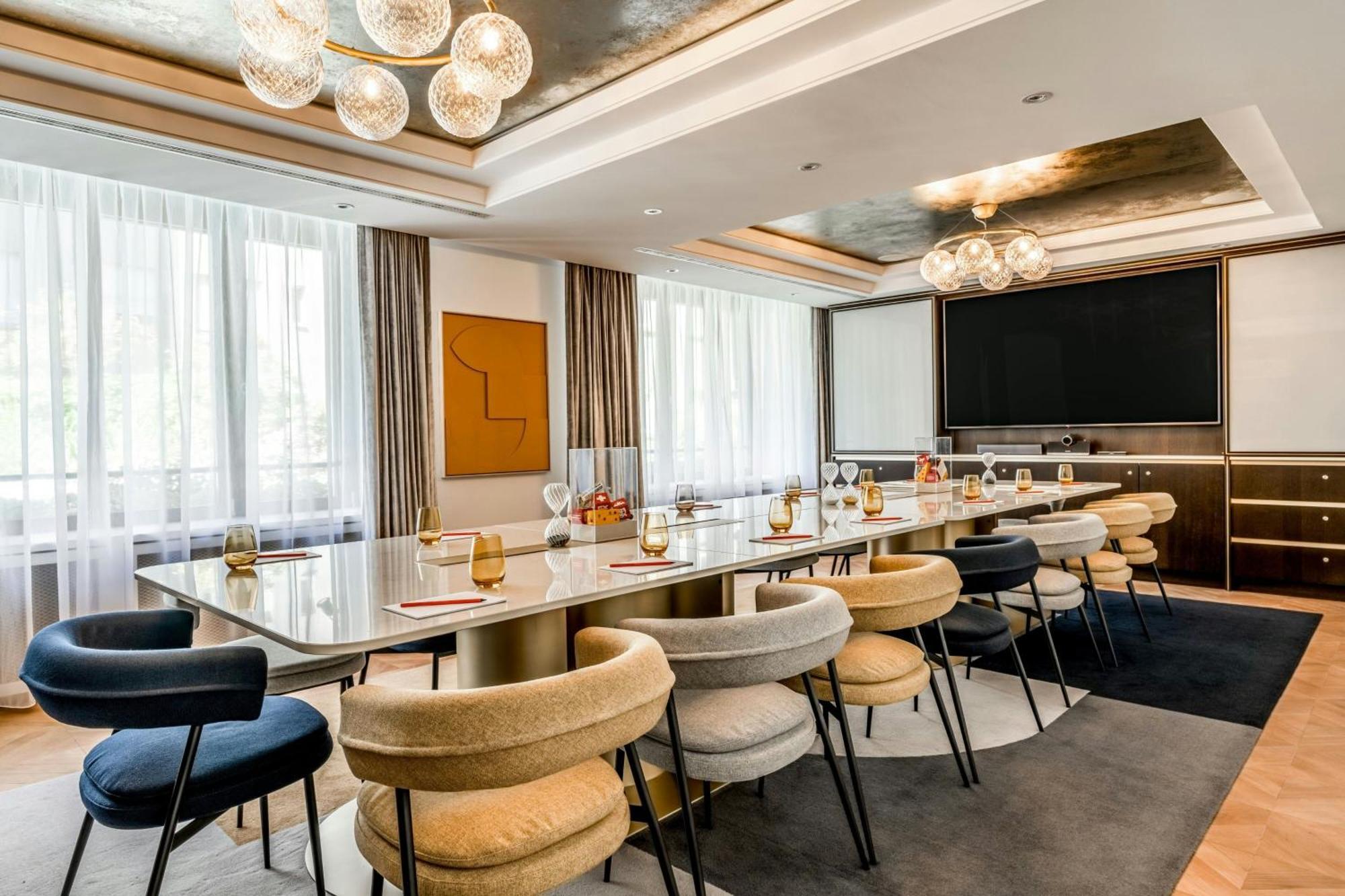 Neues Schloss Privat Zurich, Autograph Collection Hotel Zurich