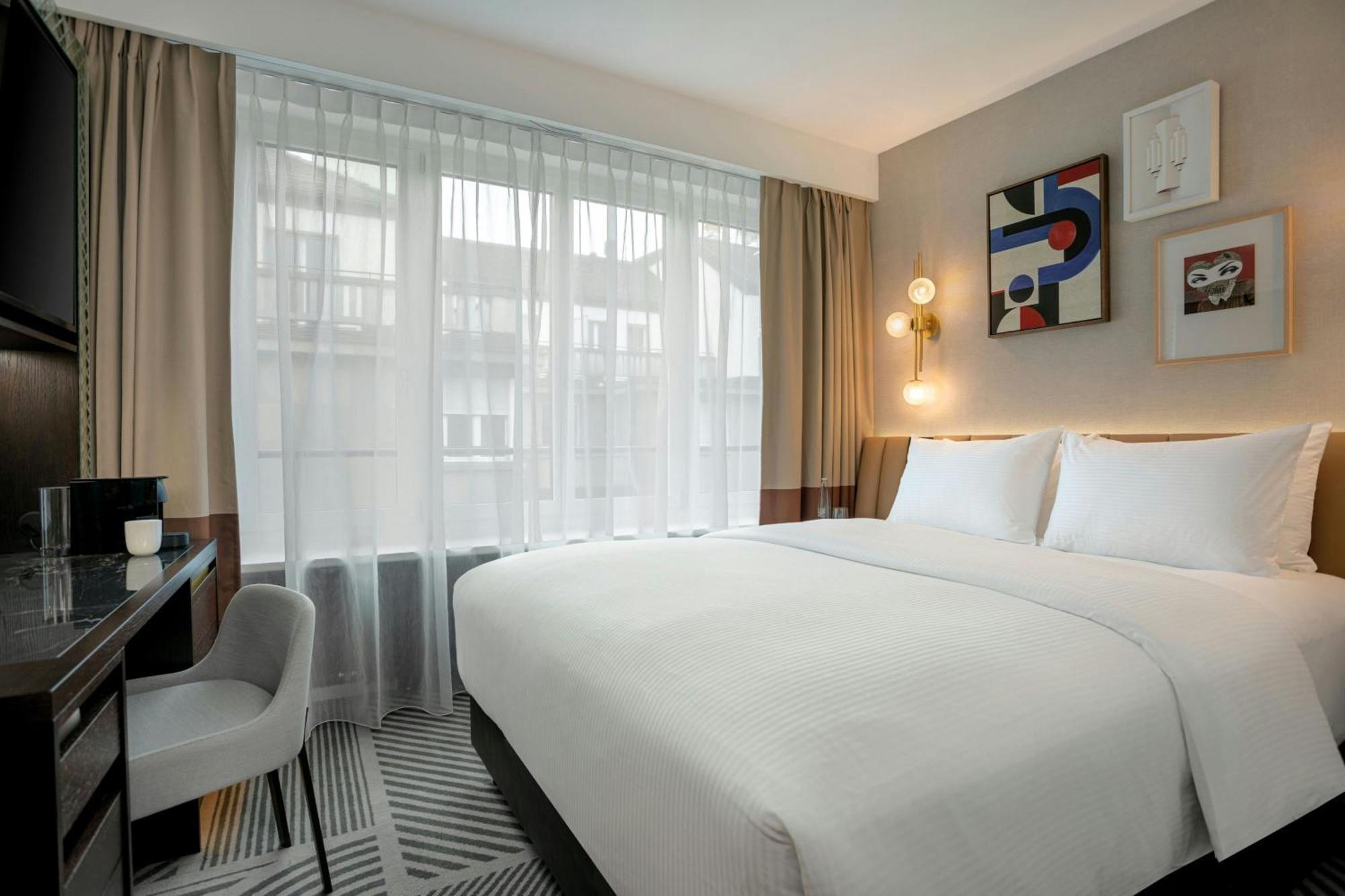 Neues Schloss Privat Zurich, Autograph Collection Hotel