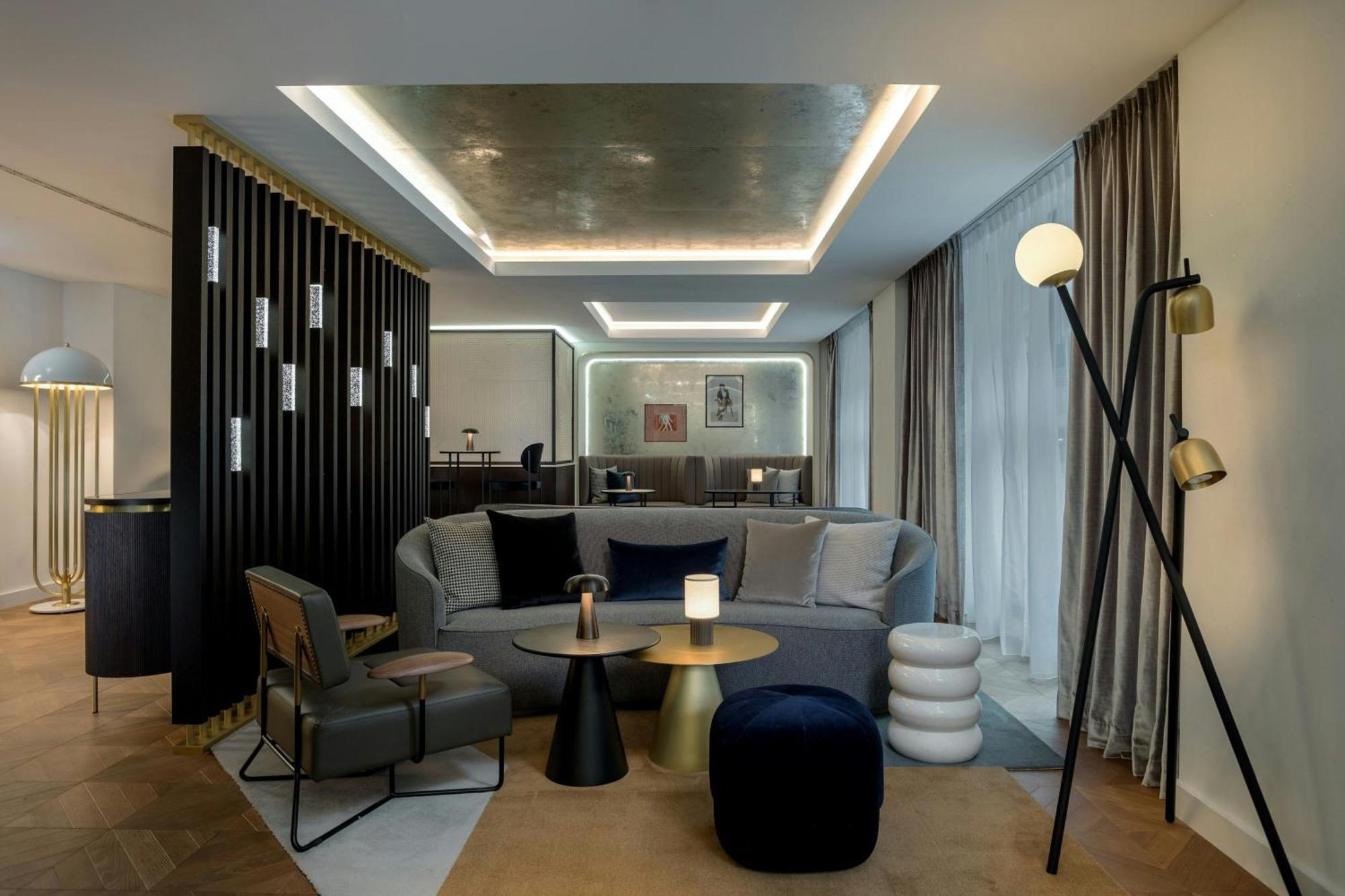 Neues Schloss Privat Zurich, Autograph Collection 5*