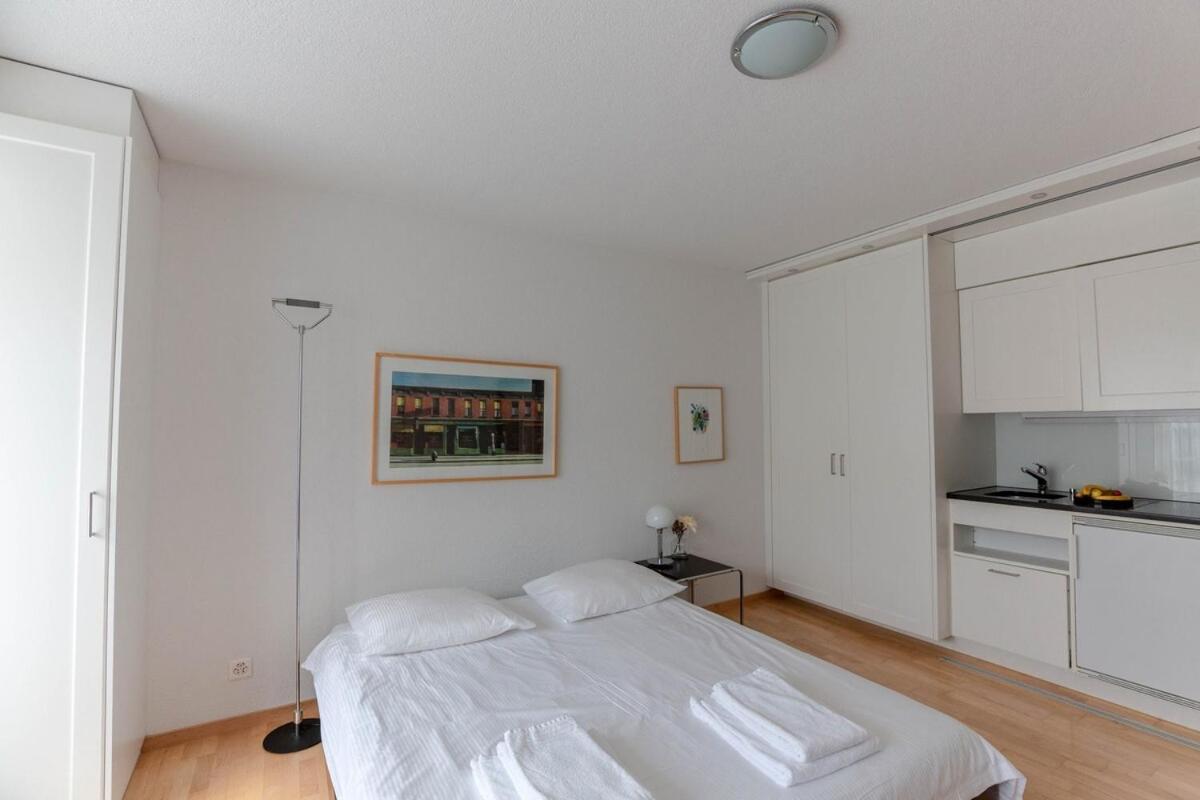 Charming In The Old Town - Uz9 Apartment