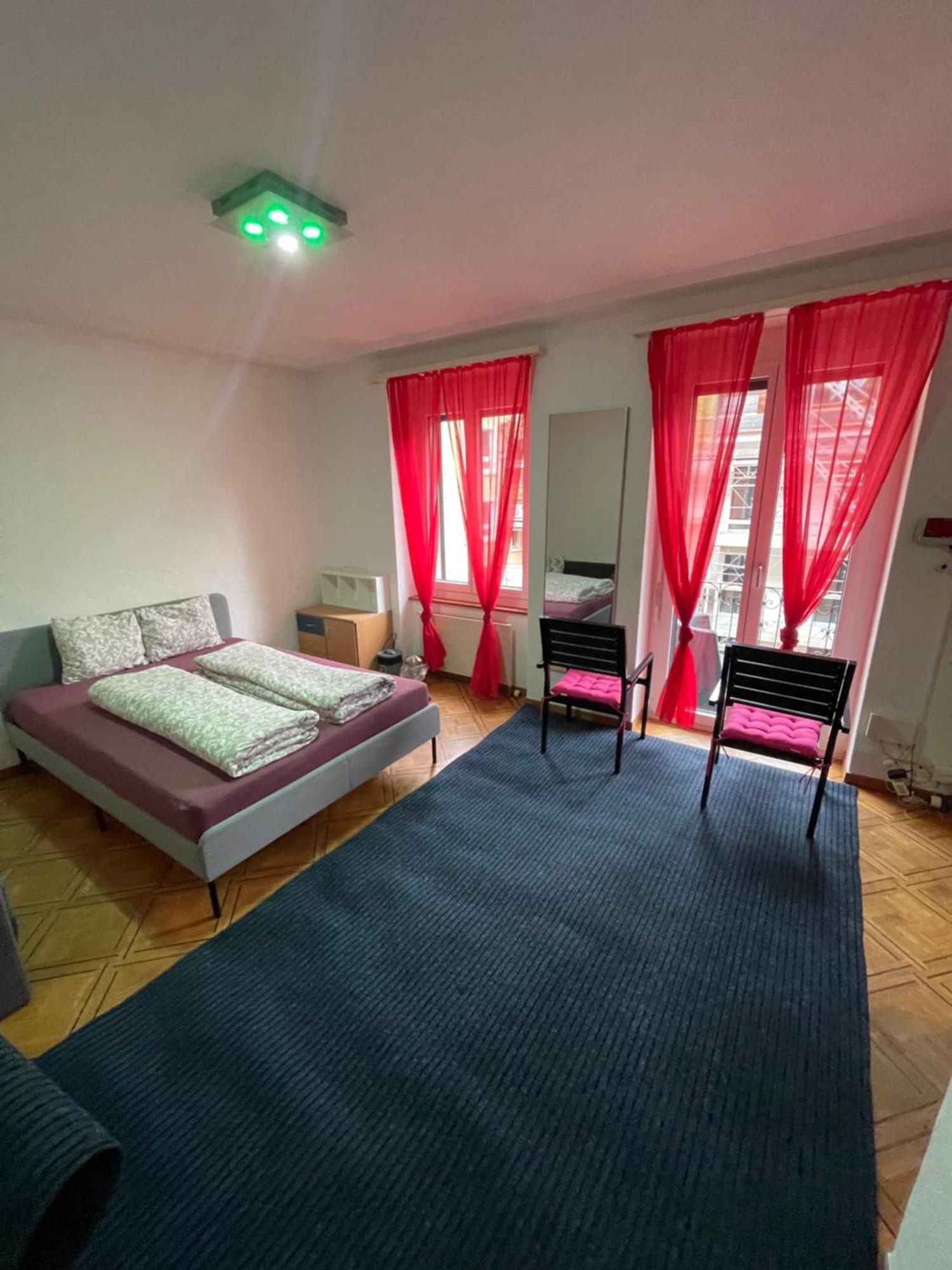 4 Preiswertes Zimmer In Privater Wohnung, Kein Hotel, Ohne Personal, Zum Uebernachten Homestay Zurich