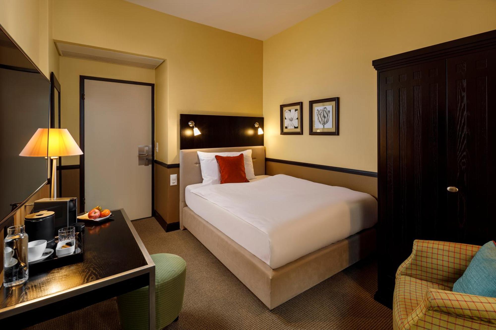 Opera 4* Zurich