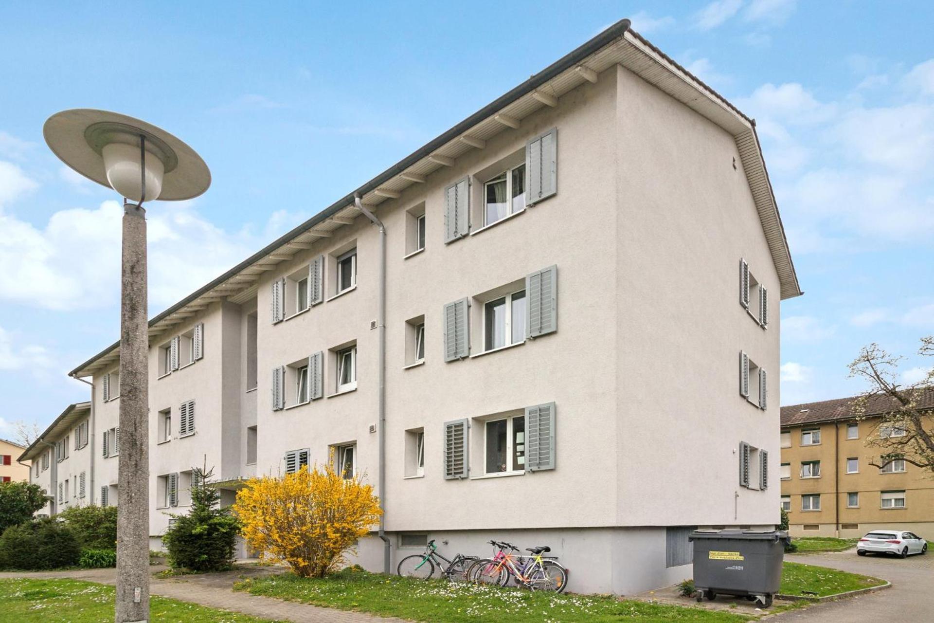 Apartamento Duebendorfstrasse 171 *