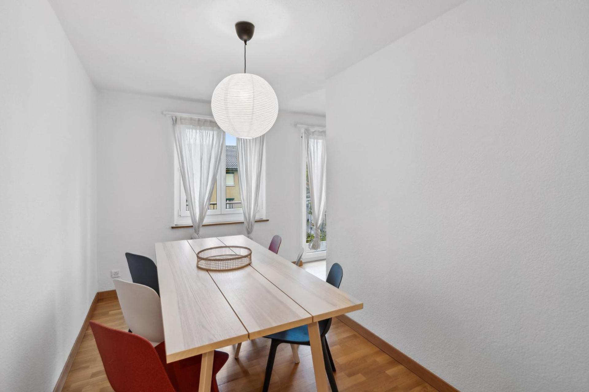 Apartamento Duebendorfstrasse 171 *