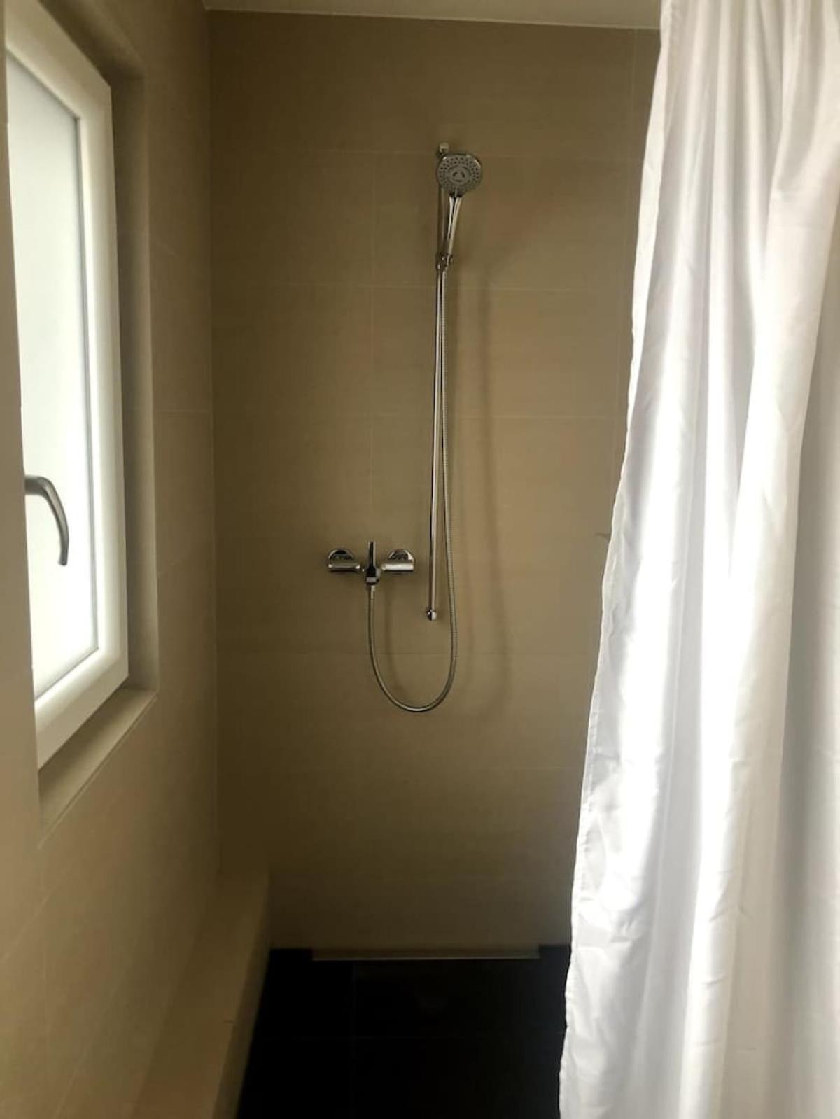 Apartment 1br With Balcony - West 13