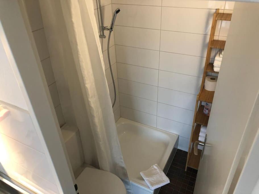 Stadt Zuerich-Kleines Studio Albisriederplatz Apartment *