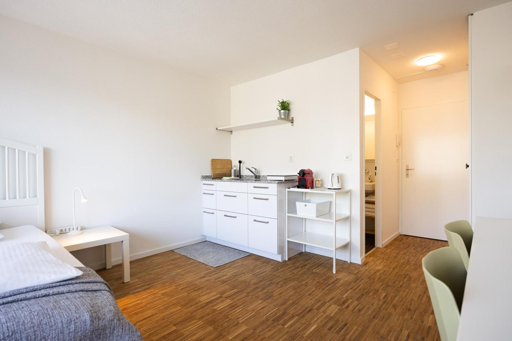 Your Urban In Of - Near Albisriederplatz & Letzipark Zurich