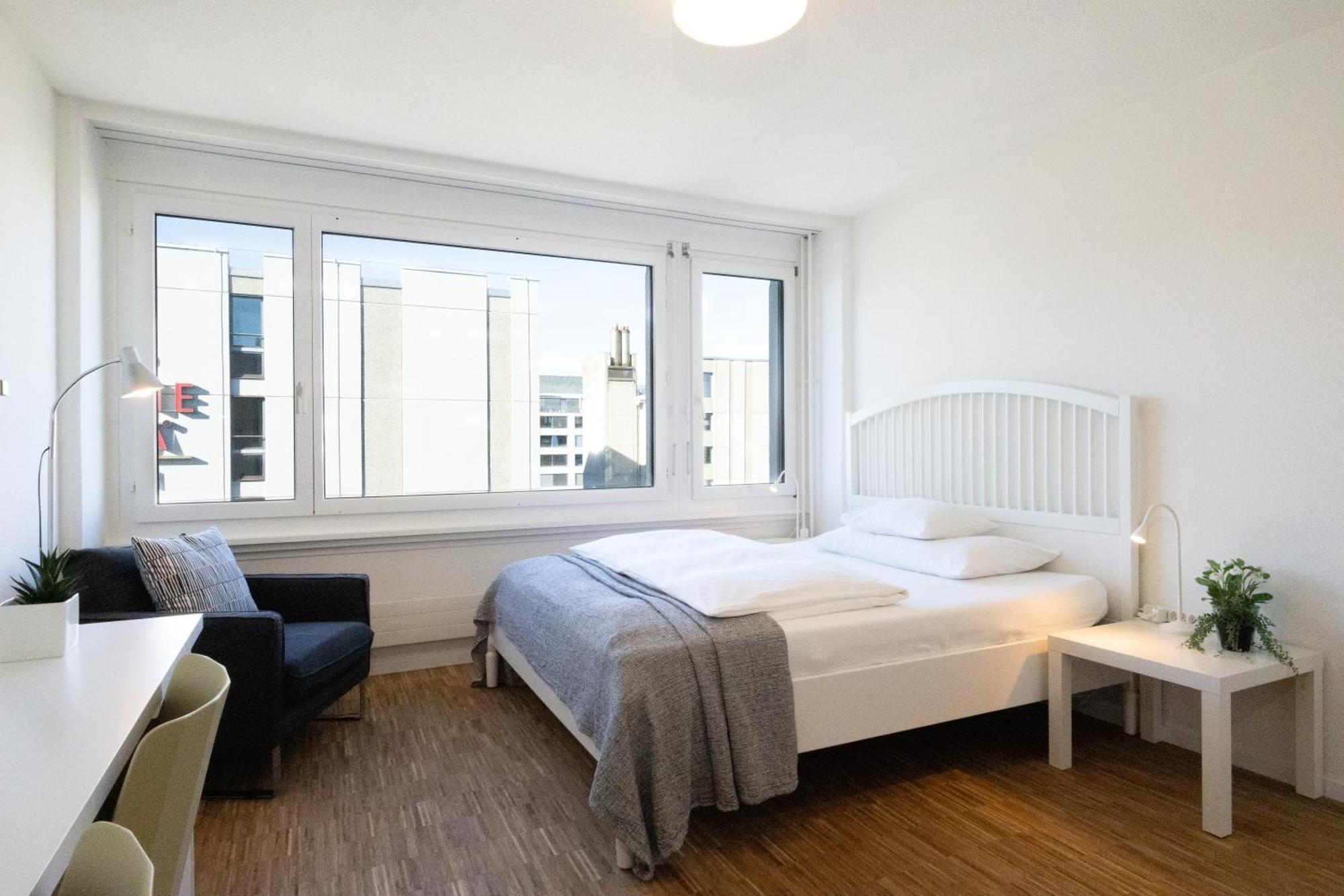 Your Urban In Of - Near Albisriederplatz & Letzipark Apartment