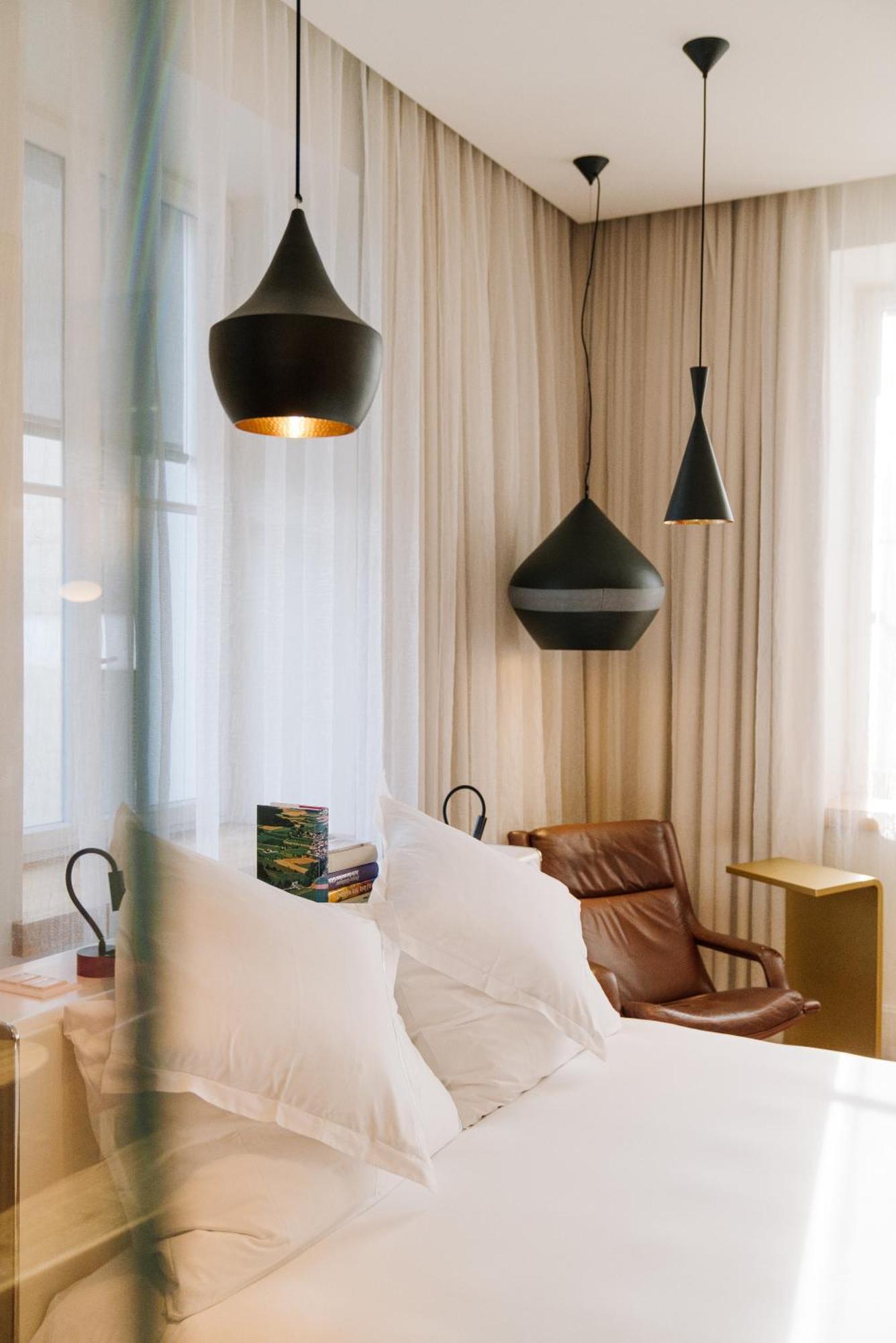 Hotel B2