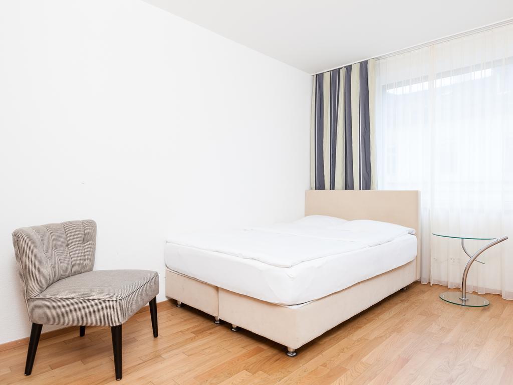 Swiss Star Longstreet - Self Check-in Apartment Zurich