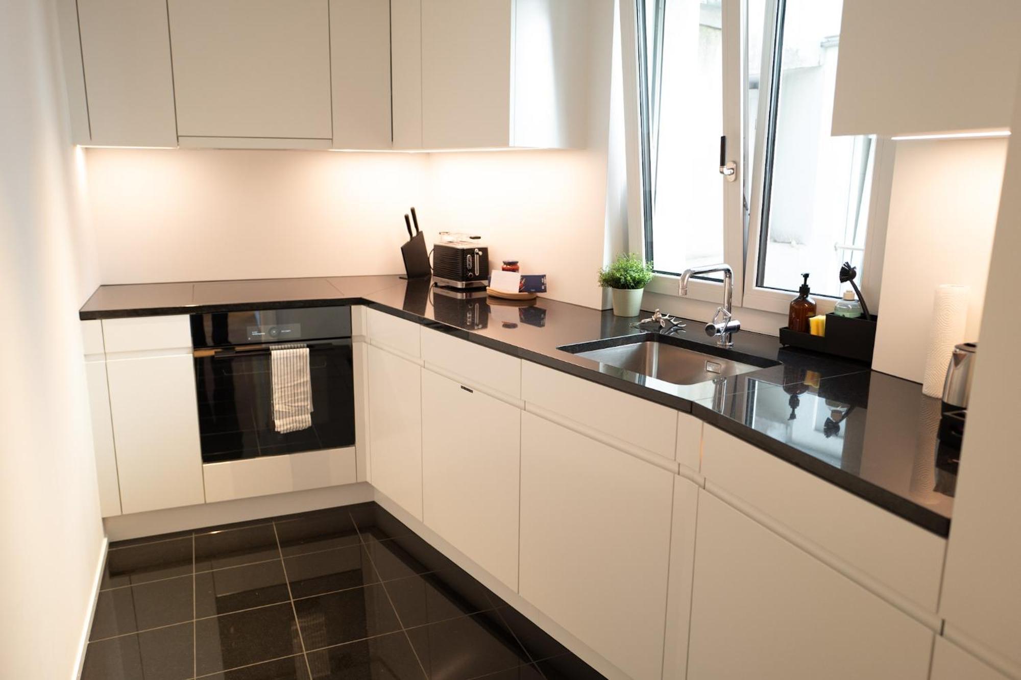 Sage Apartment *