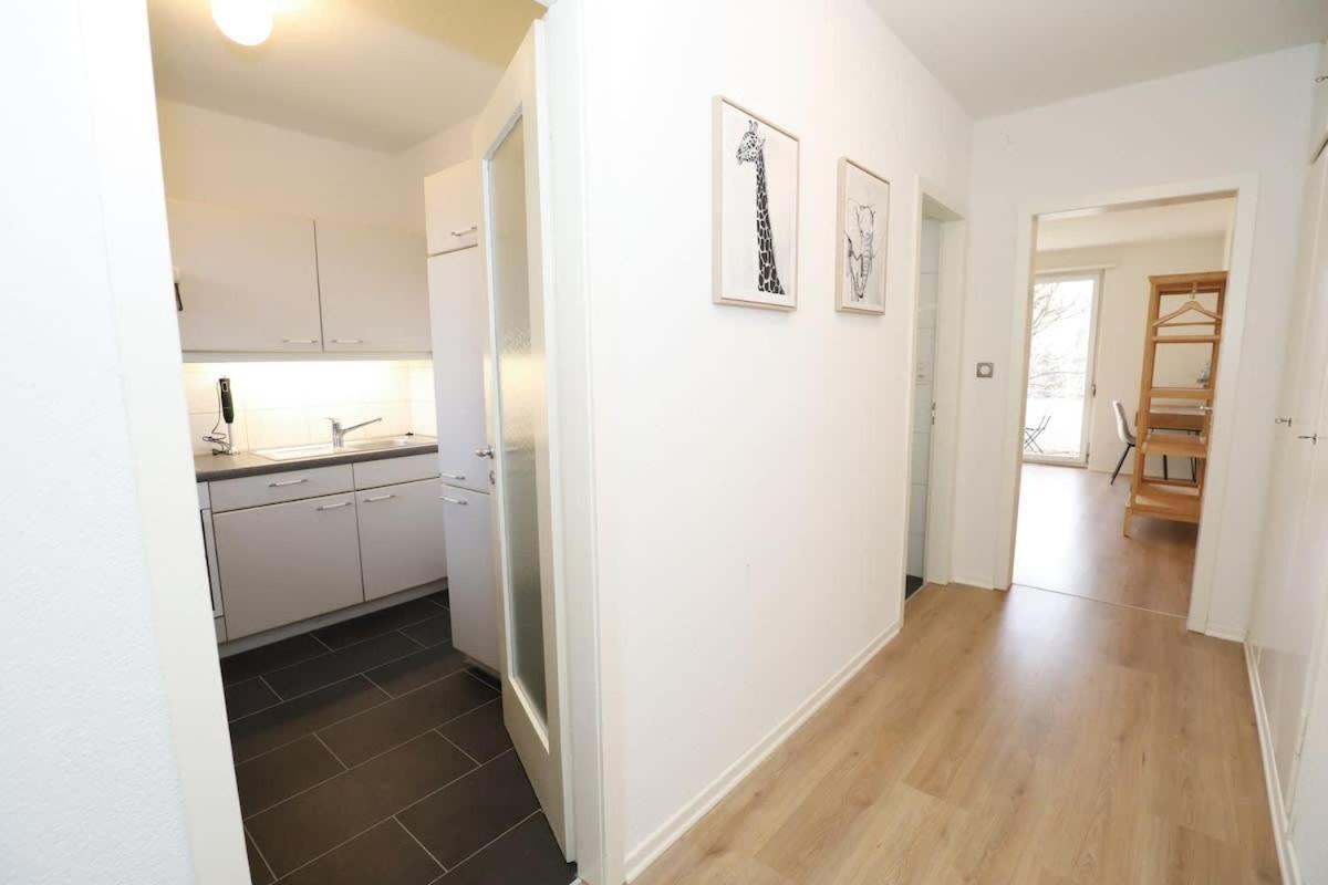 Spacious Parkside In With Balcony Apartment