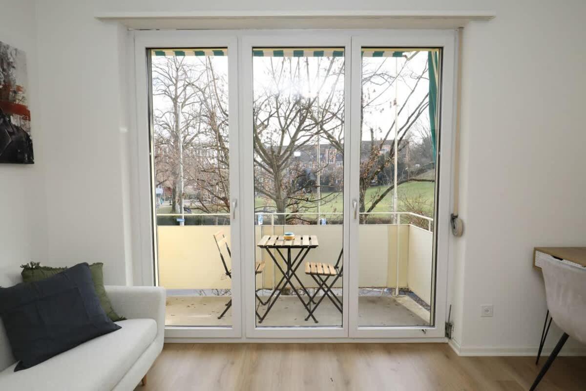 Spacious Parkside In With Balcony *