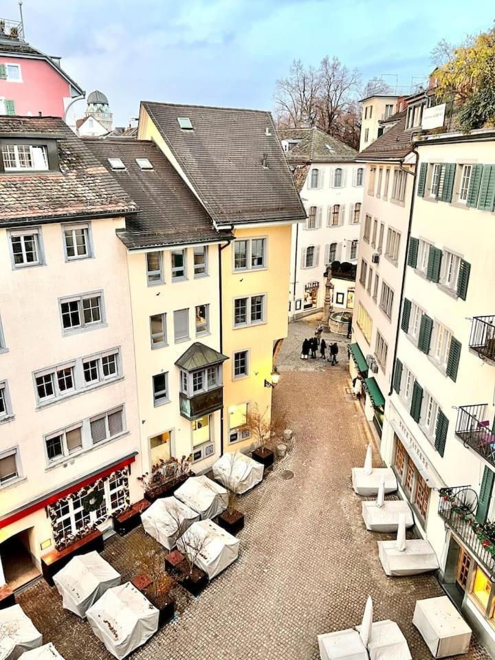 Amazing In The Heart Of Old Town Glocken - Self Checkin * Zurich