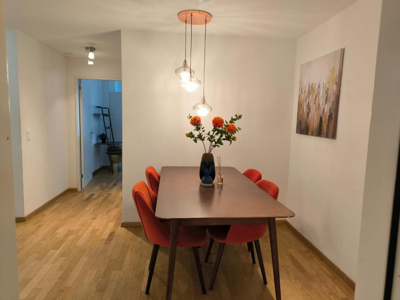In West-eichbuehlstr 62-66 Zurich