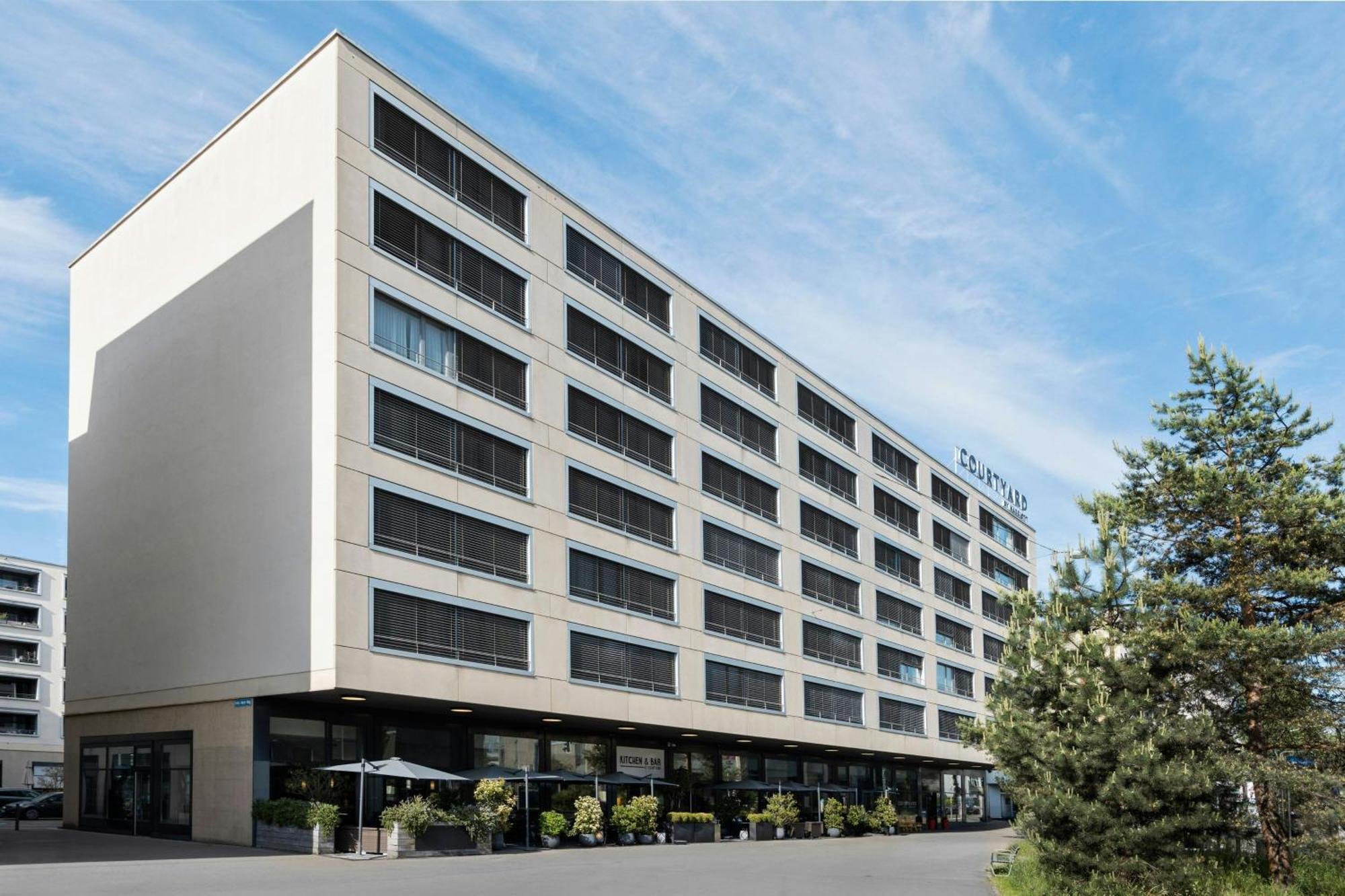 Hotel Courtyard By Marriott Nord 4*