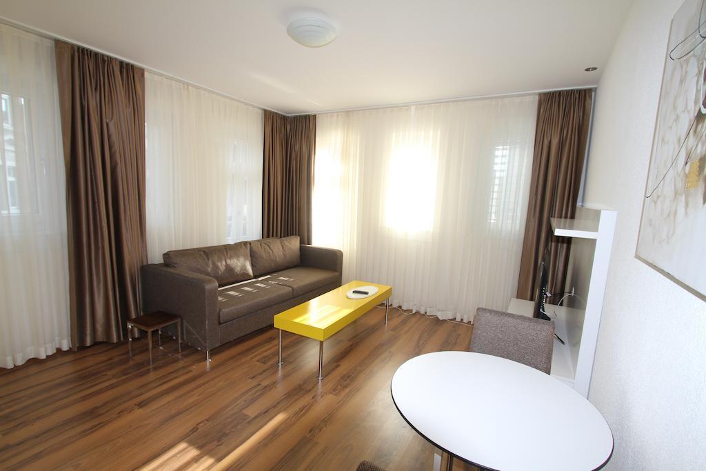 Apartment Luxury By Livingdowntown