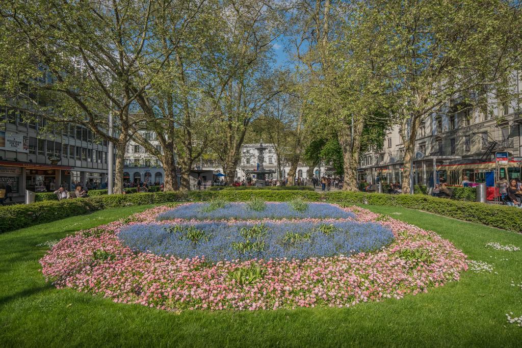 Apartment Löwenplatz Near Station By Airhome