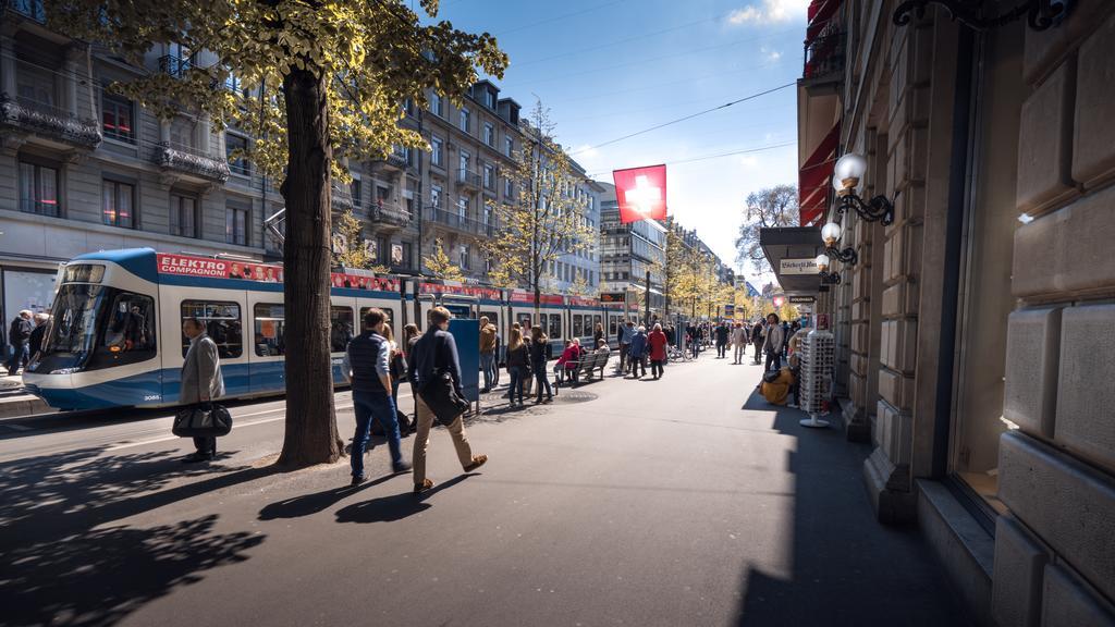 Loewenplatz Near Station By Airhome Zurich