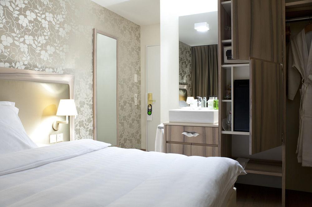 Hotel Platzhirsch - Downtown Boutique & Sushi Lounge 3*