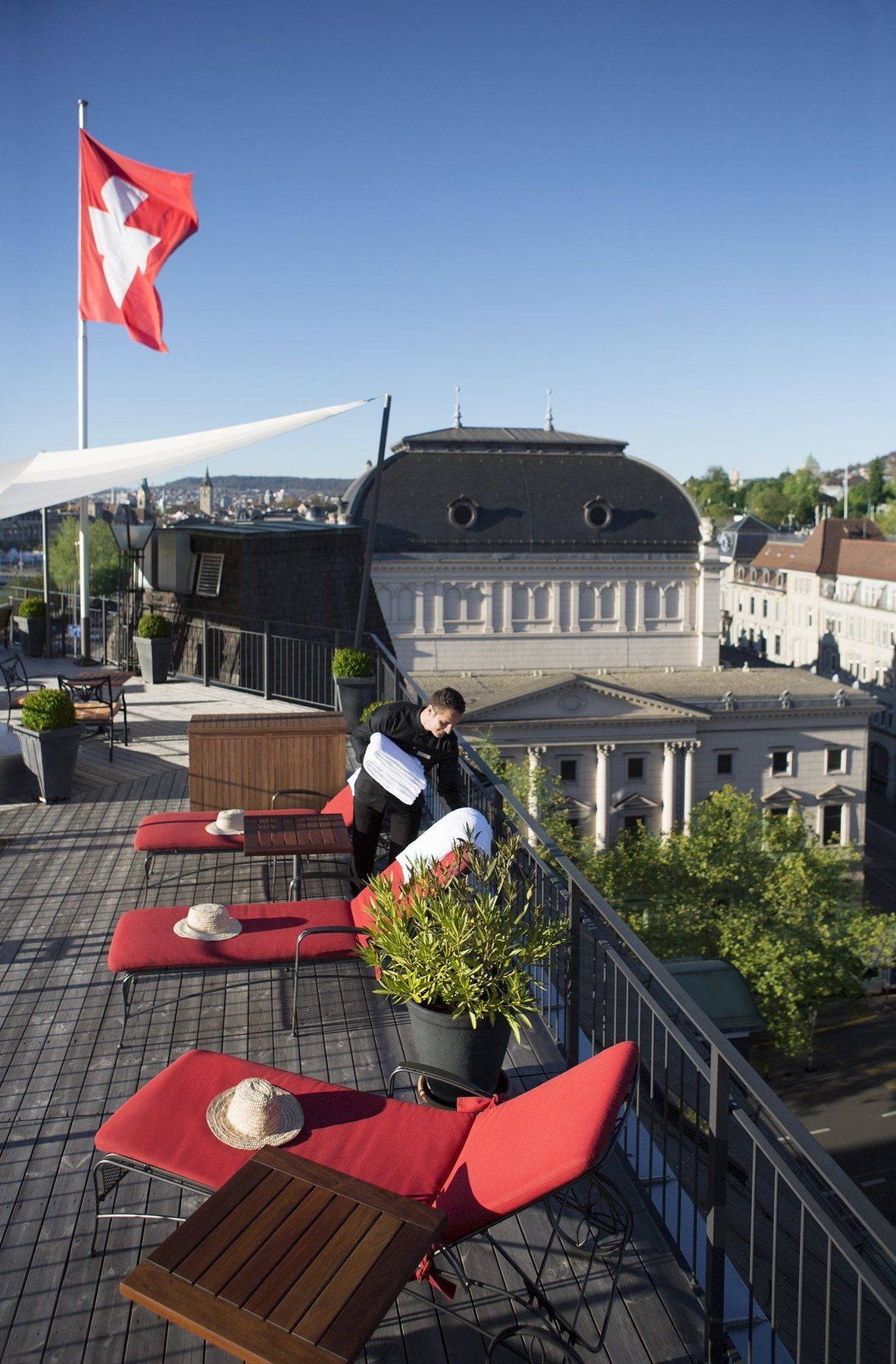 Opera Hotel 4*