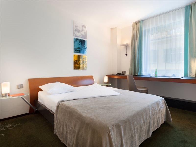 Hotel Swiss Chocolate By Fassbind