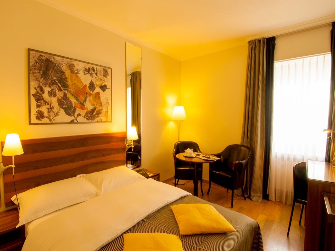 Plaza Hotel 4*