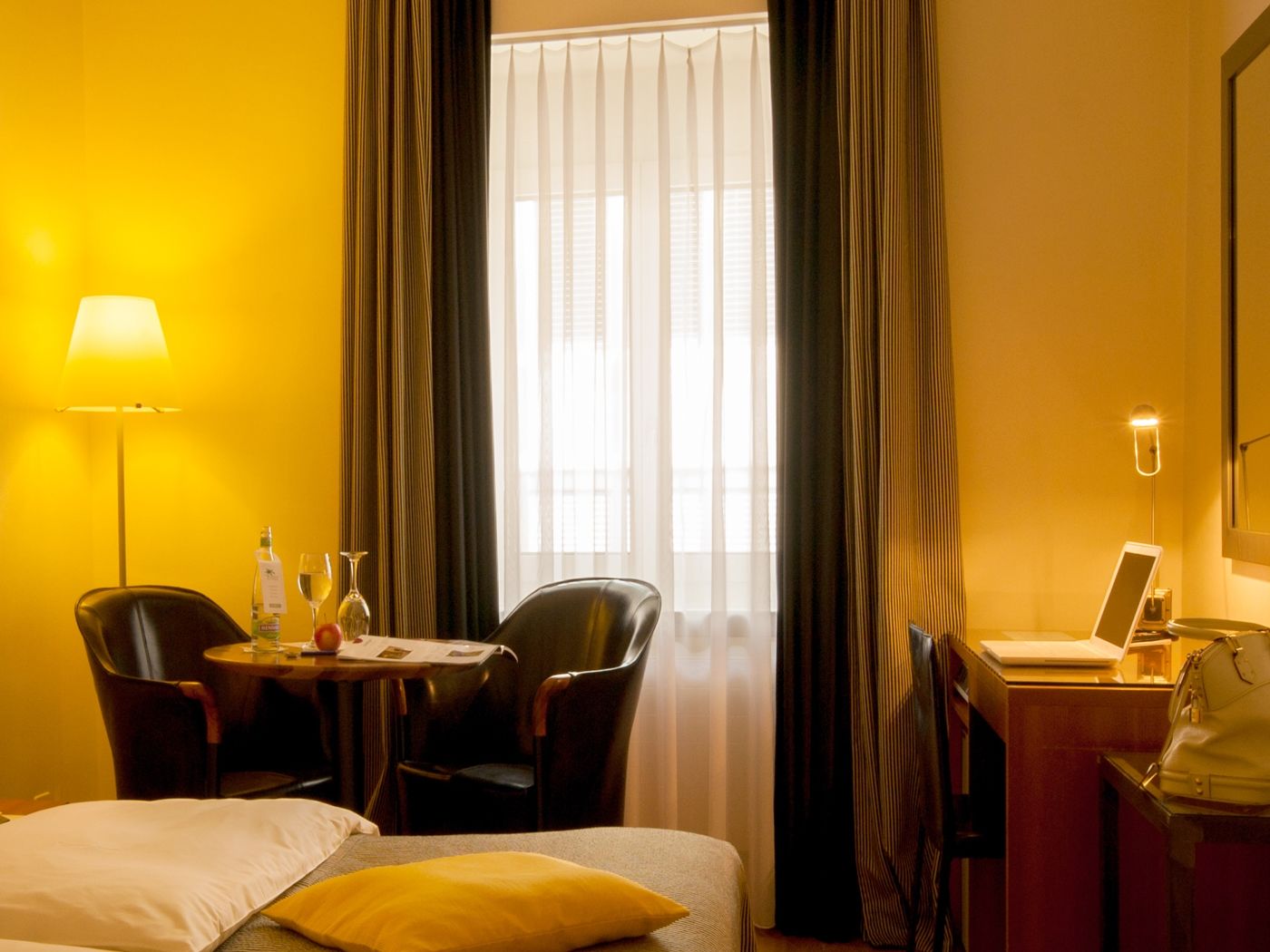 Plaza 4* Zürich
