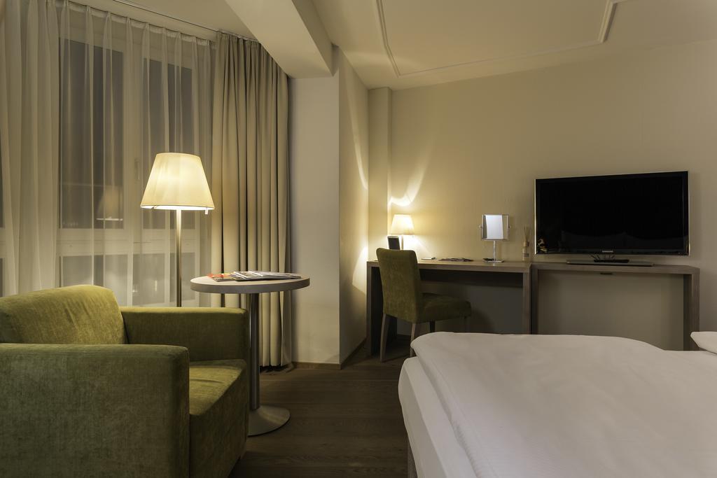 Platzhirsch - Downtown Boutique & Sushi Lounge Hotel Zurich