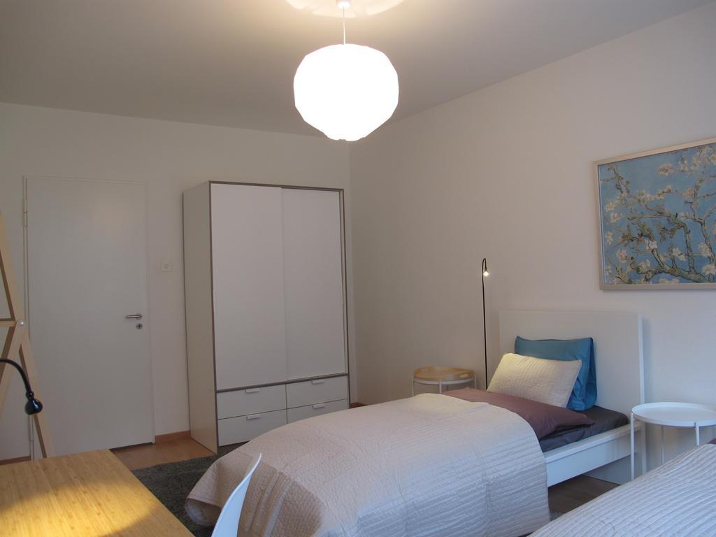 On 107 Manessestrasse * Zürich