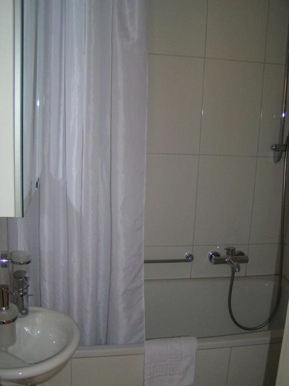 Apartment Swiss Star Altstetten *