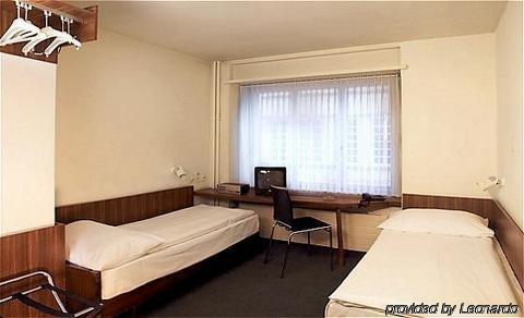Alexander Old Town Gasthof 2*