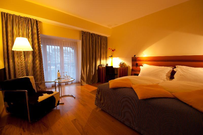 Plaza 4* Zürich