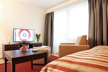 - Kieselgasse 3*